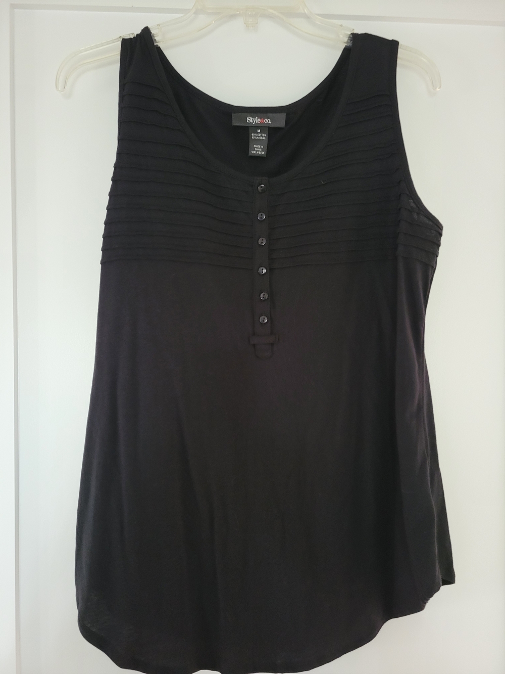 Style & Co. Black Sleeveless Pintuck Henley Tank